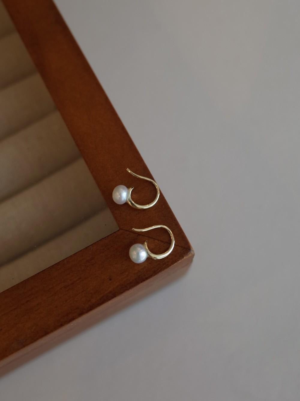 Minimalist 925 Silver 14K Gold Plated Pearl Earrings - Low Ear Piercing Ins Korean Style Versatile Daily Studs