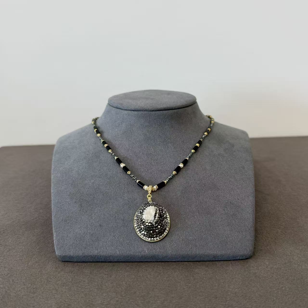 Arte Mist Jewelry Natural pearl rhinestone necklace