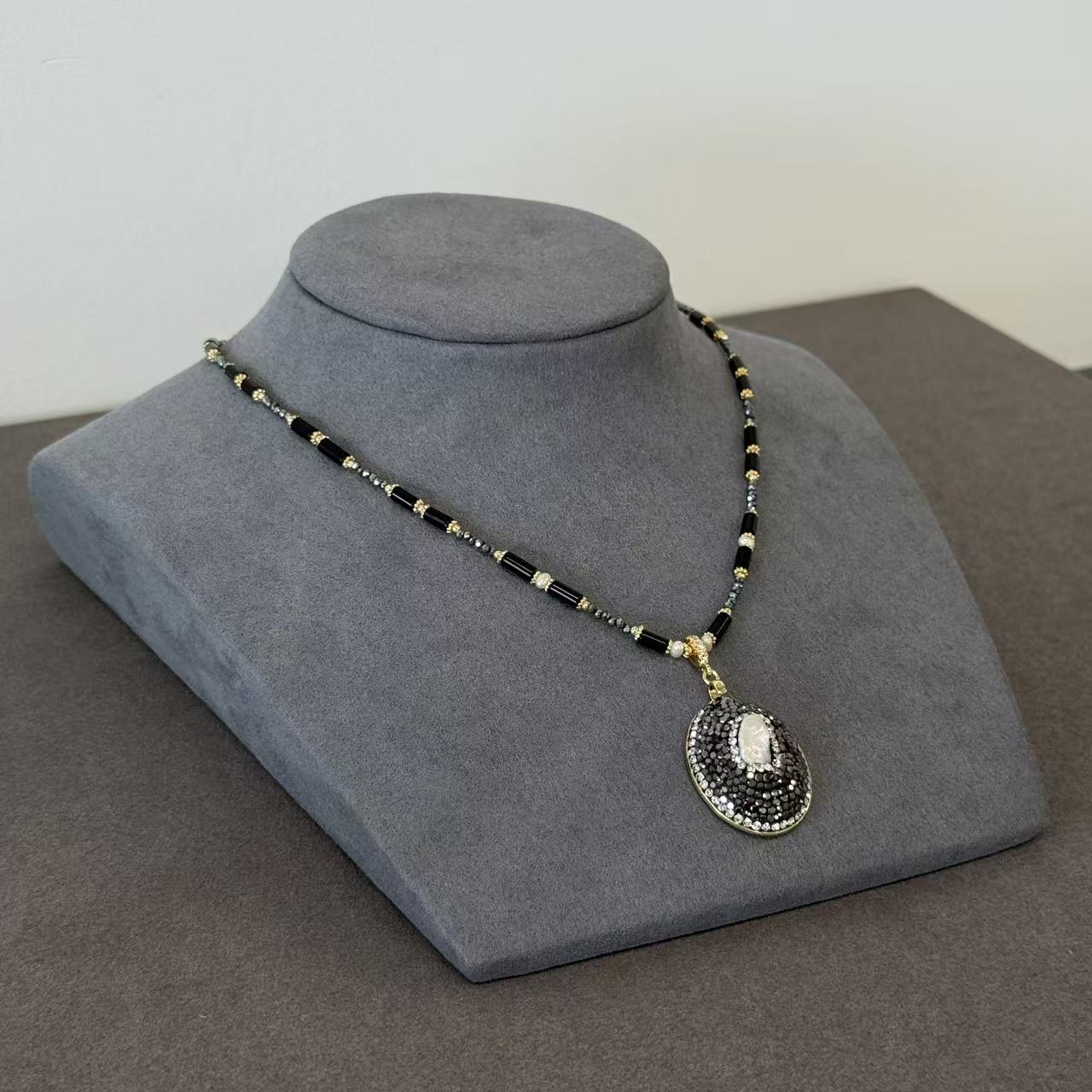 Arte Mist Jewelry Natural pearl rhinestone necklace