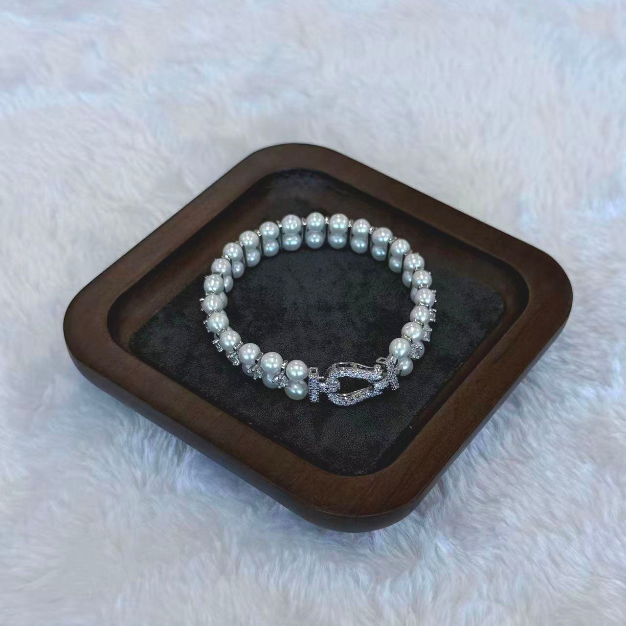 Arte Mist Jewelry Handmade Woven  Pearl Bracelet