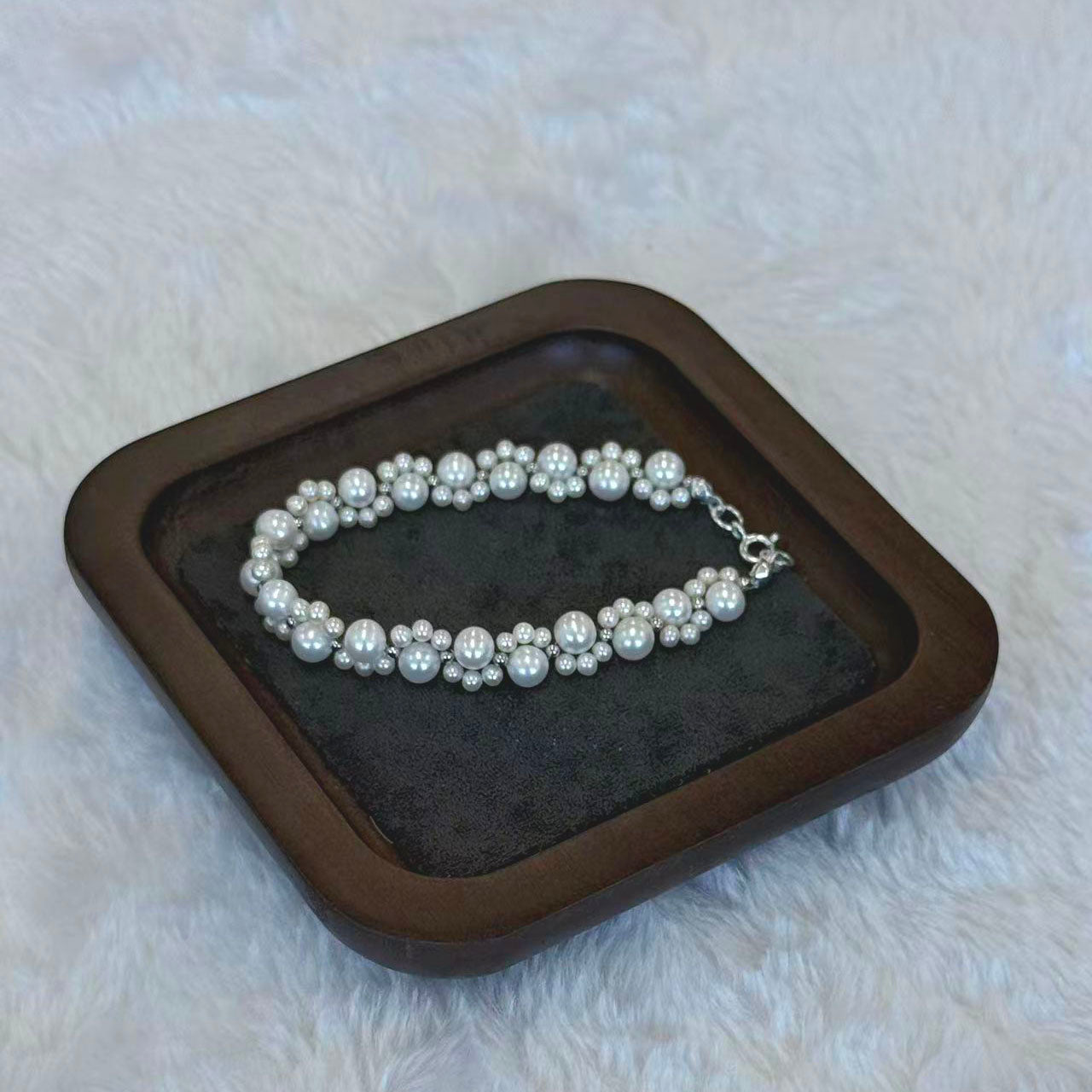 Arte Mist Jewelry Handmade Cat Claw Pearl Bracelet