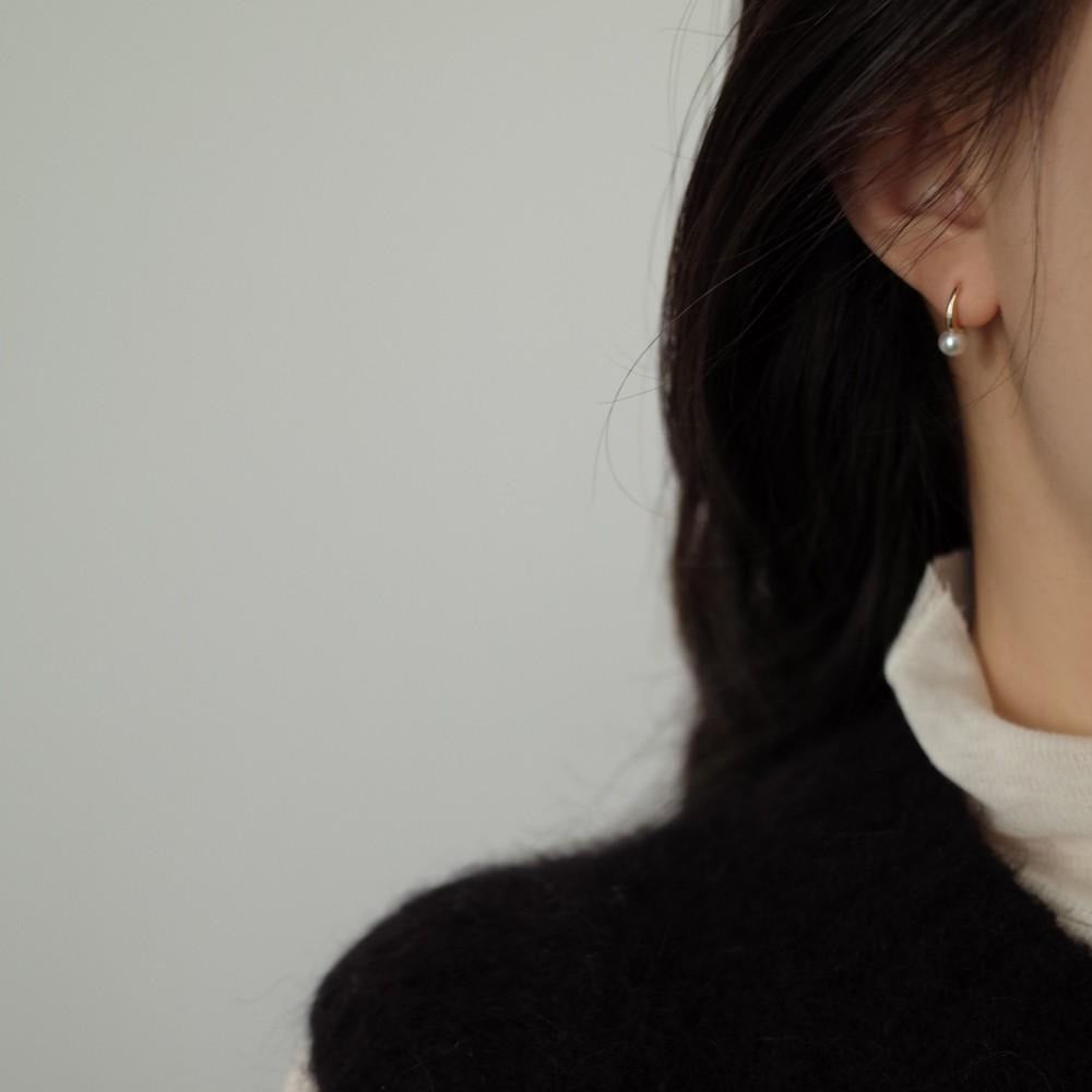 Minimalist 925 Silver 14K Gold Plated Pearl Earrings - Low Ear Piercing Ins Korean Style Versatile Daily Studs