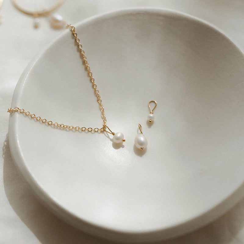 14K Gold Baroque Pearl Clavicle Chain - Freshwater Irregular Design
