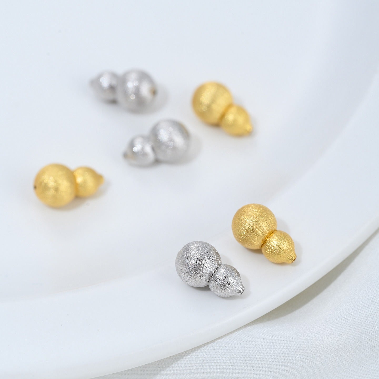 18K Gold Plated Spiral Button & Brushed Gourd Clasp | DIY Pearl Necklace Bracelet Connector - Tarnis