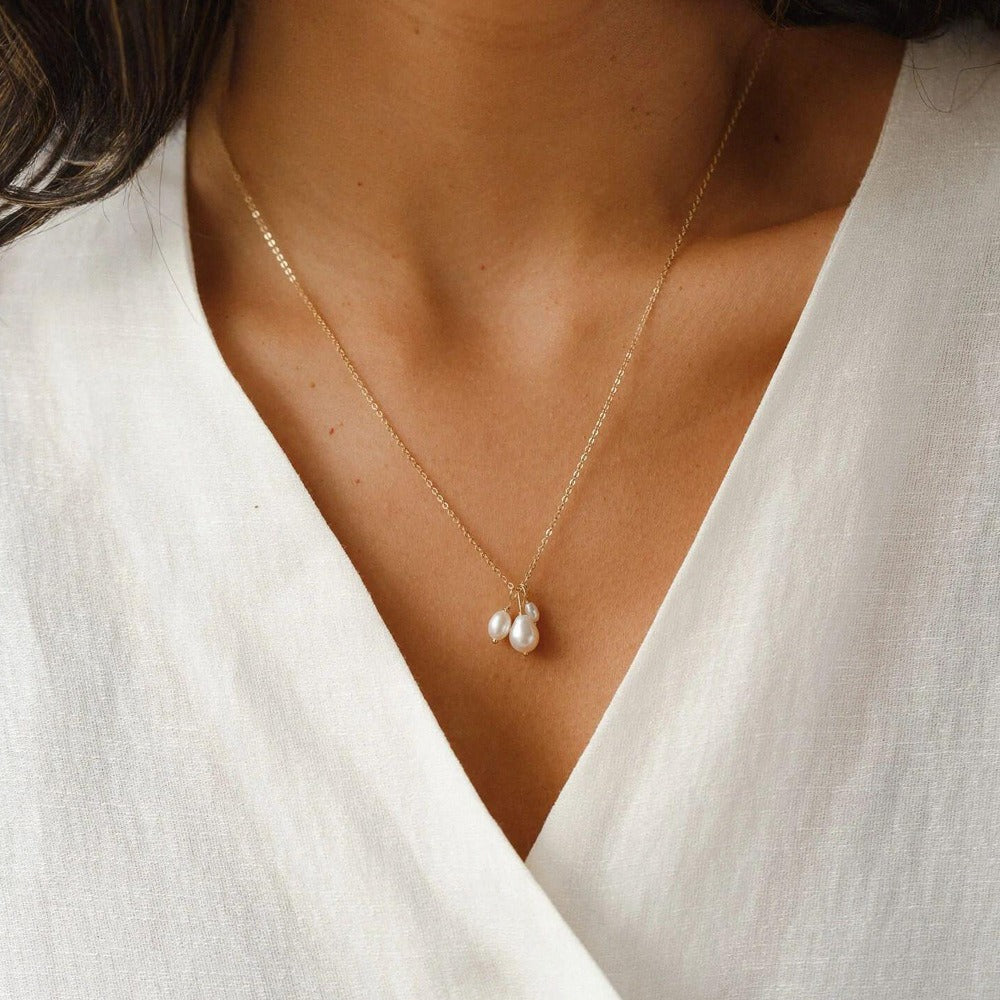 14K Gold Baroque Pearl Clavicle Chain - Freshwater Irregular Design